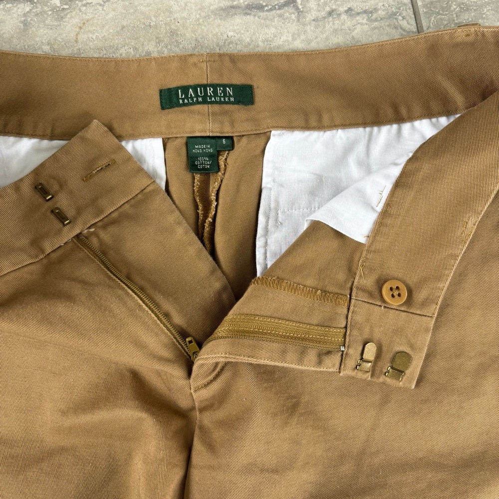 Lauren Ralph Lauren women’s Brown Flat Front Shorts size 6 - Picture 2 of 5
